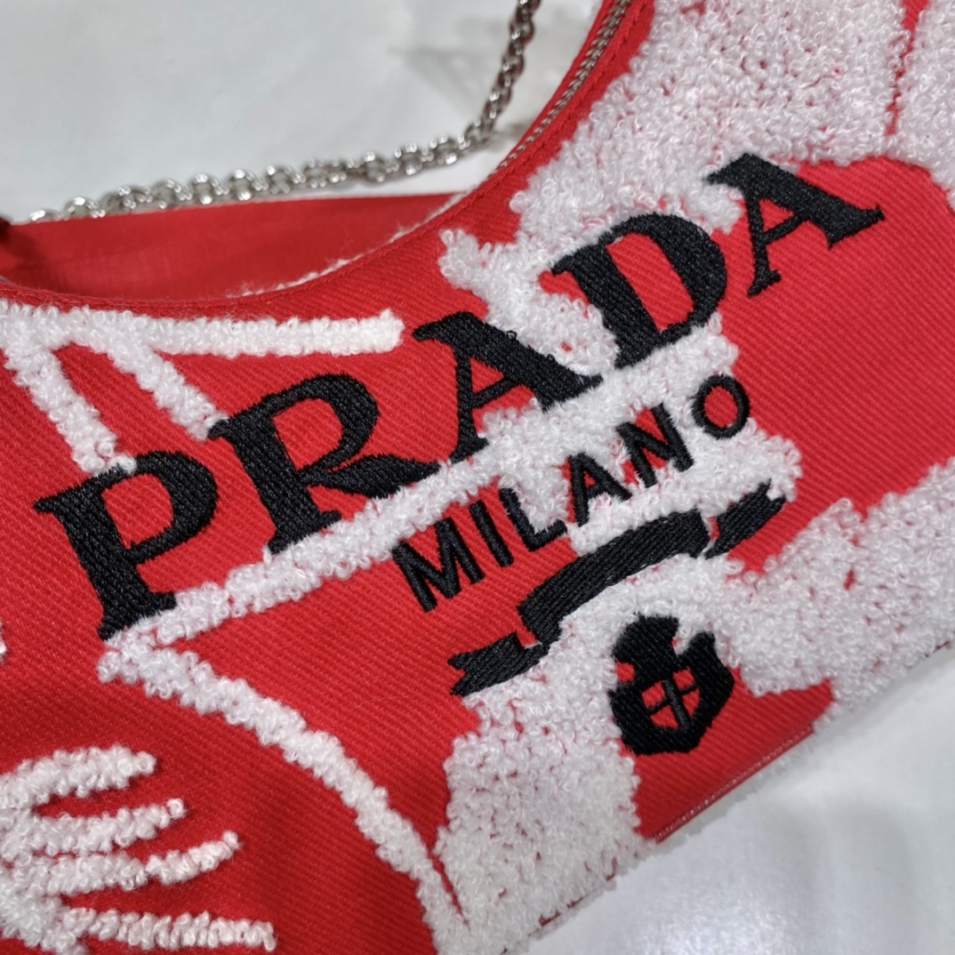 P*rada Bag Top Quality 22*18*6CM