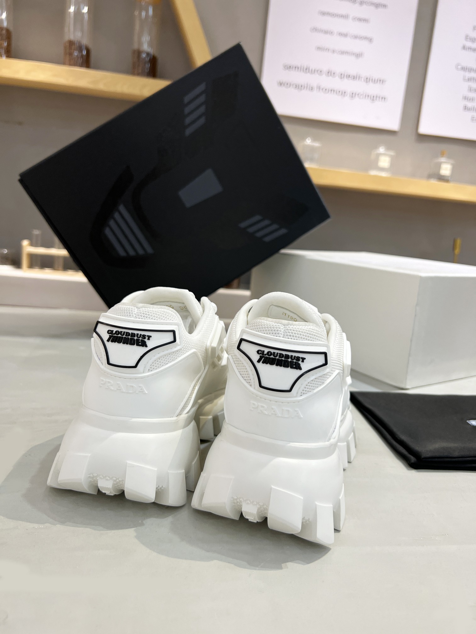 Men Women P*rada Top Sneaker