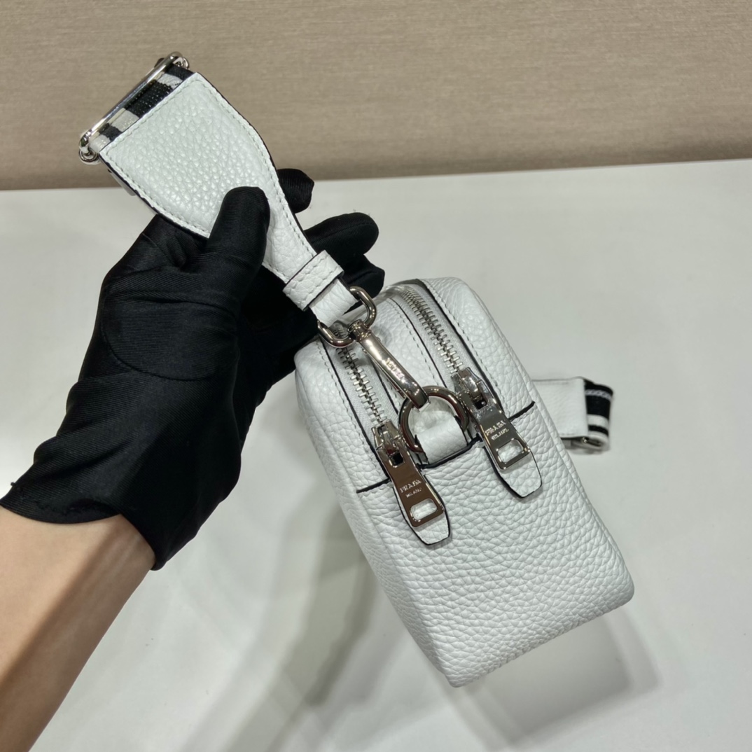 P*rada Bag Top Quality 22*14*8CM