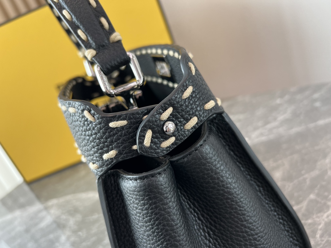 F*endi Bag Top Quality 23*11*18CM