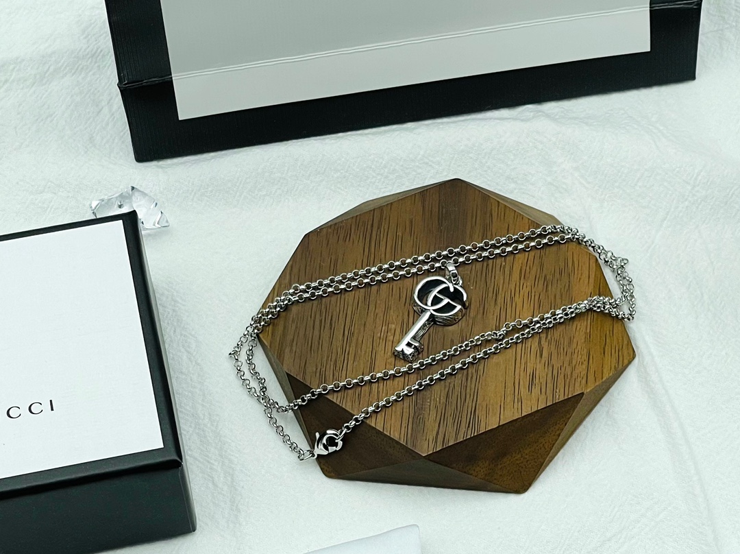 Necklace002