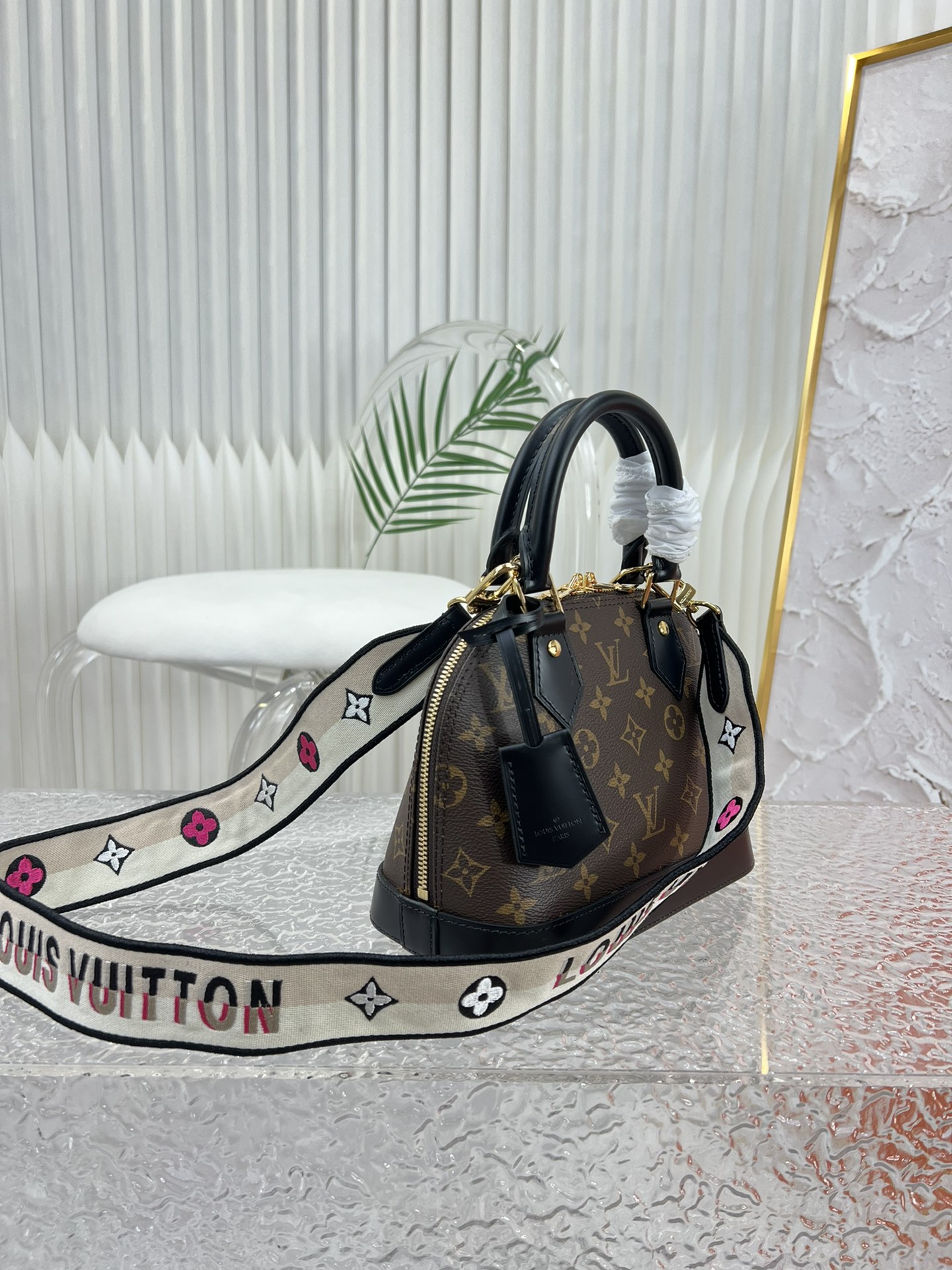 L*ouis V*uitton Top Bag 23.5*17.5*11.5cm