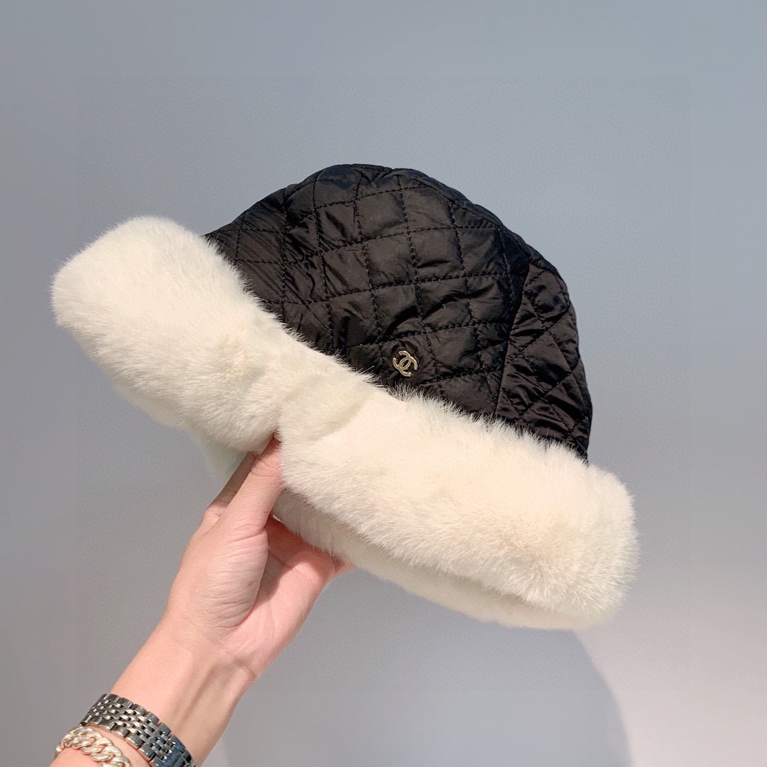 Top Hats 57cm