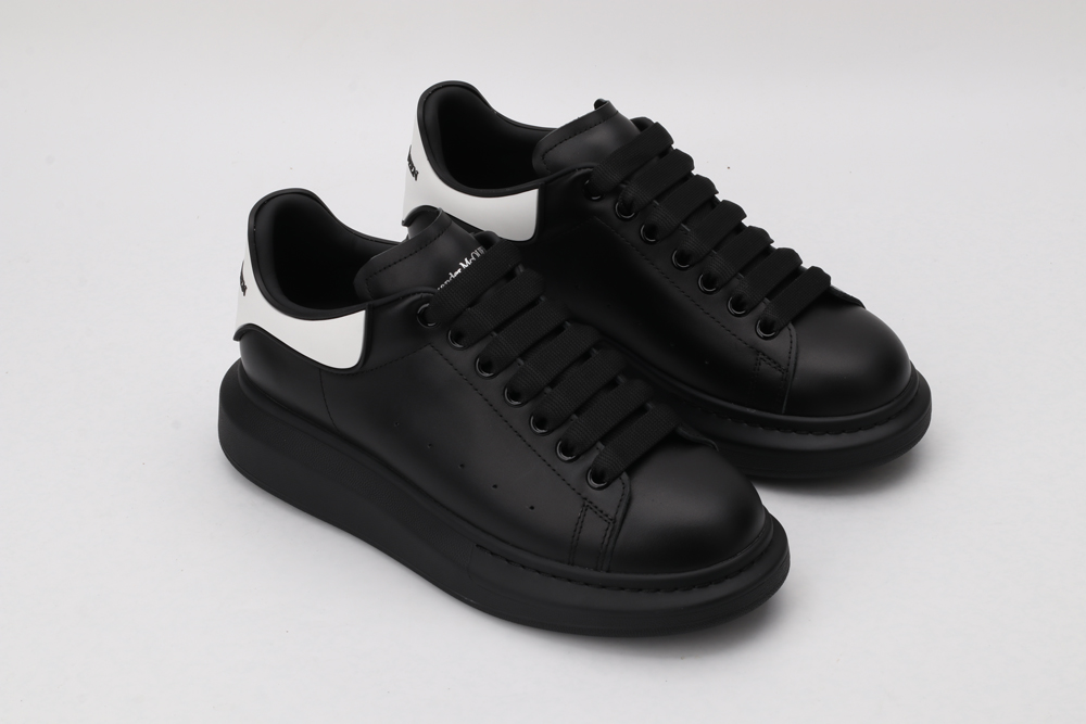 A*exander M*queen Sneaker