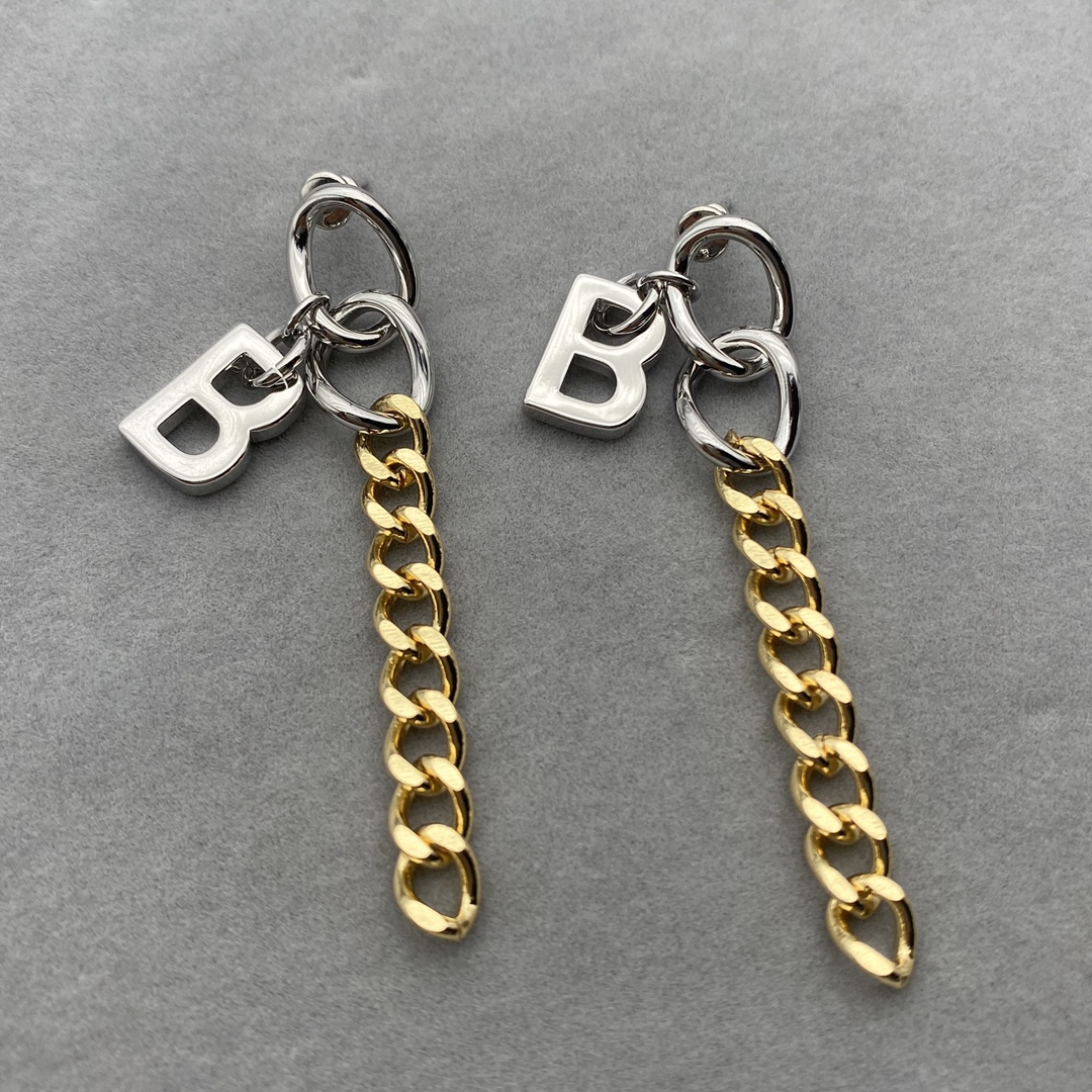 Earrings001