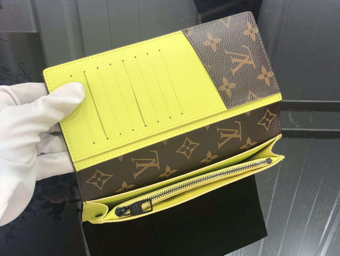 L*ouis V*uitton Bag Top Quality 10*19*2CM