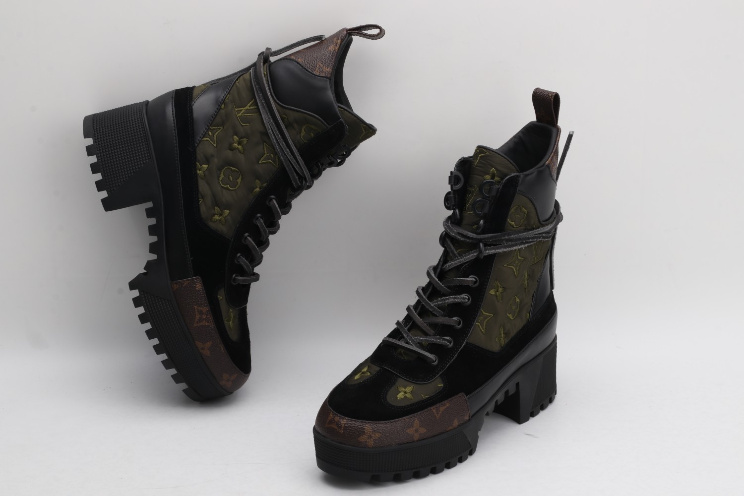 Women L*ouis V*uitton Top Sneaker