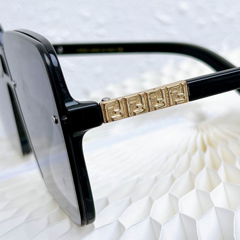 F*endi Glasses Top
