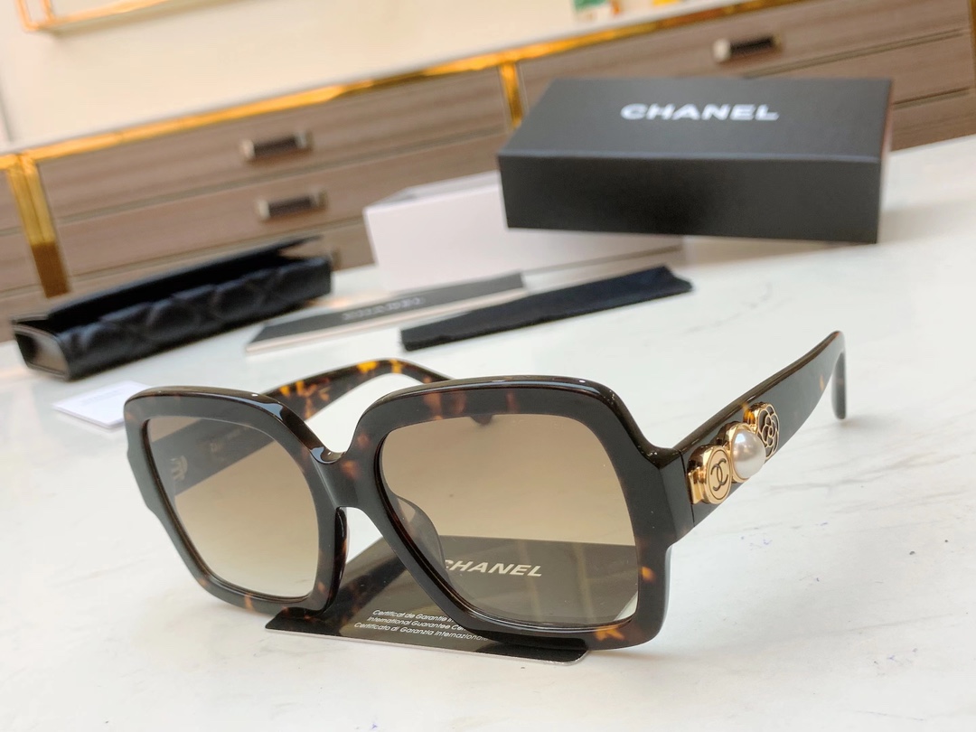 C*hanel Glasses Top