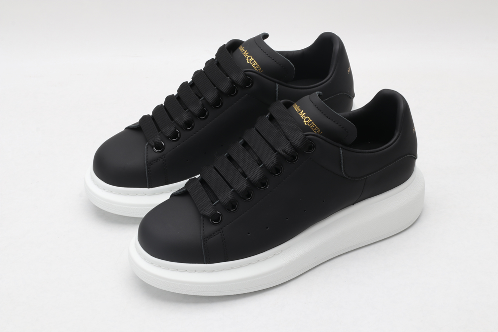 A*exander M*queen Sneaker