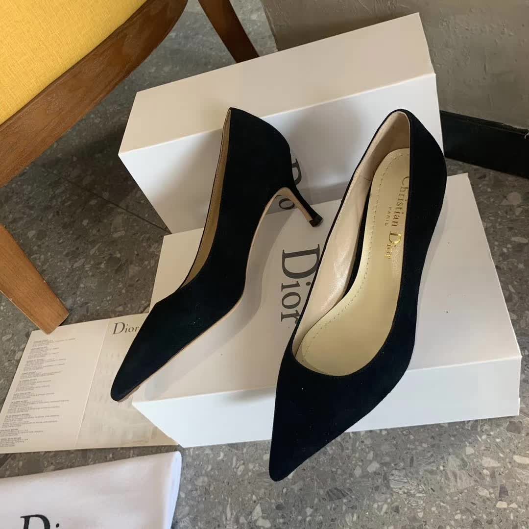 Women D*or Pump