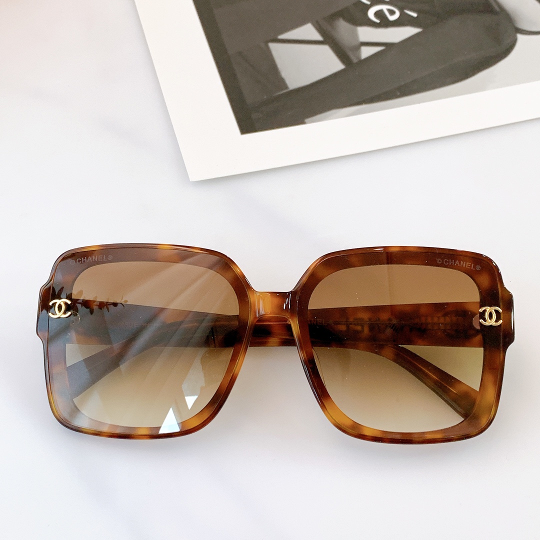 C*hanel Glasses Top