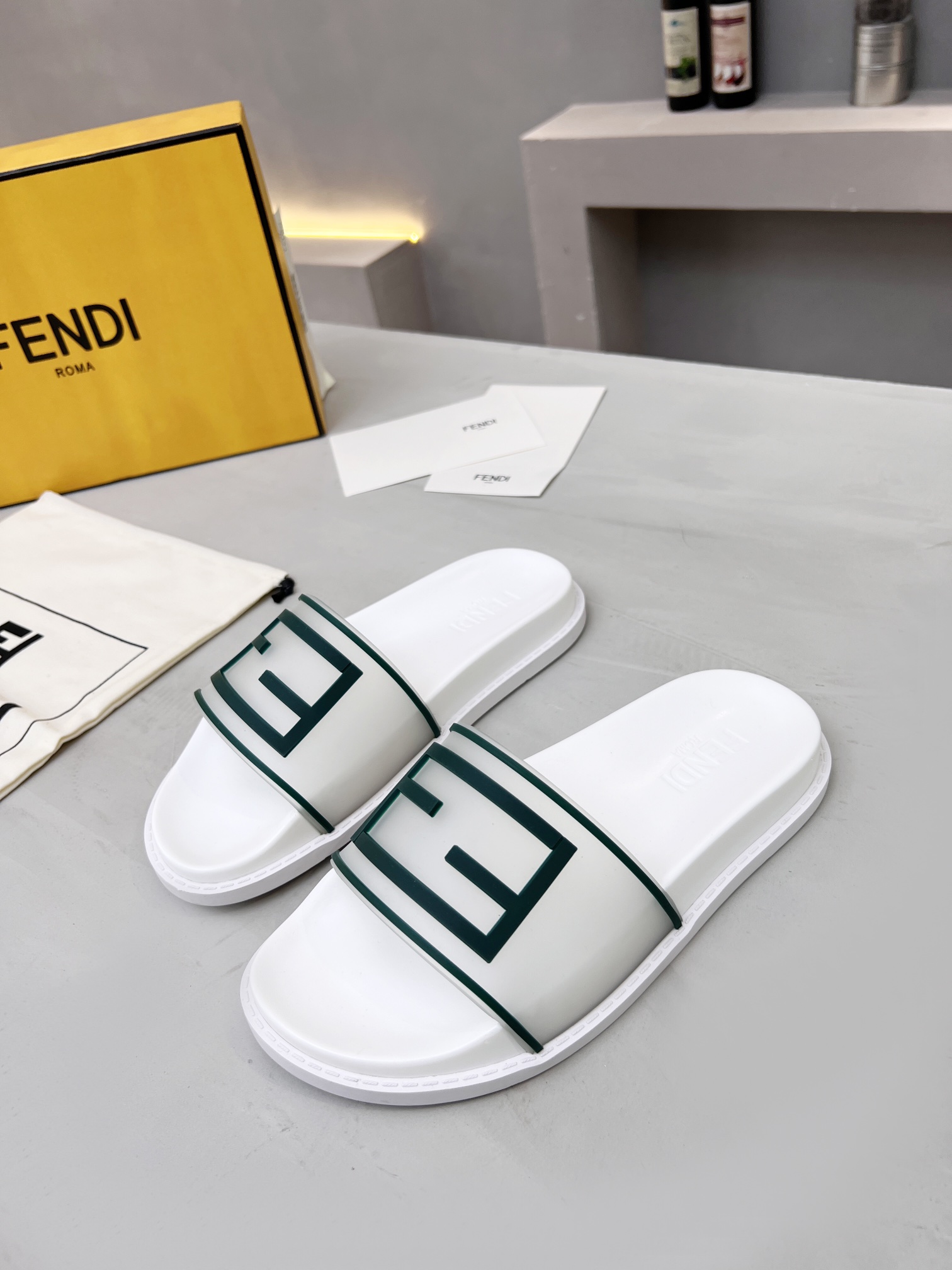 Men Women F*endi Sandals Top