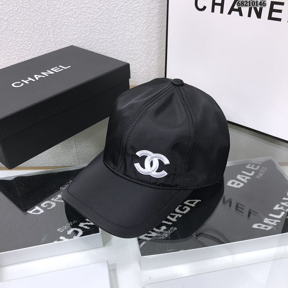 Top Hats 56CM