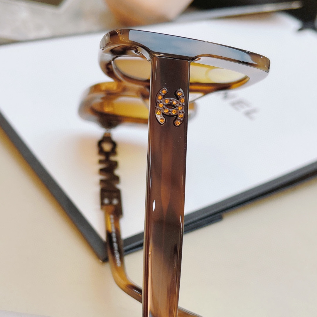 C*hanel Glasses Top