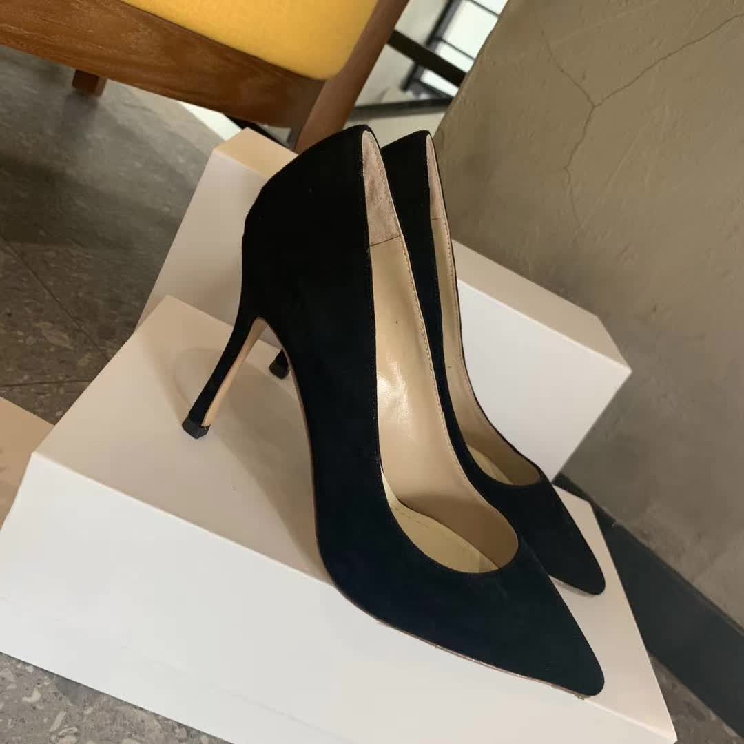 Women D*or Pump