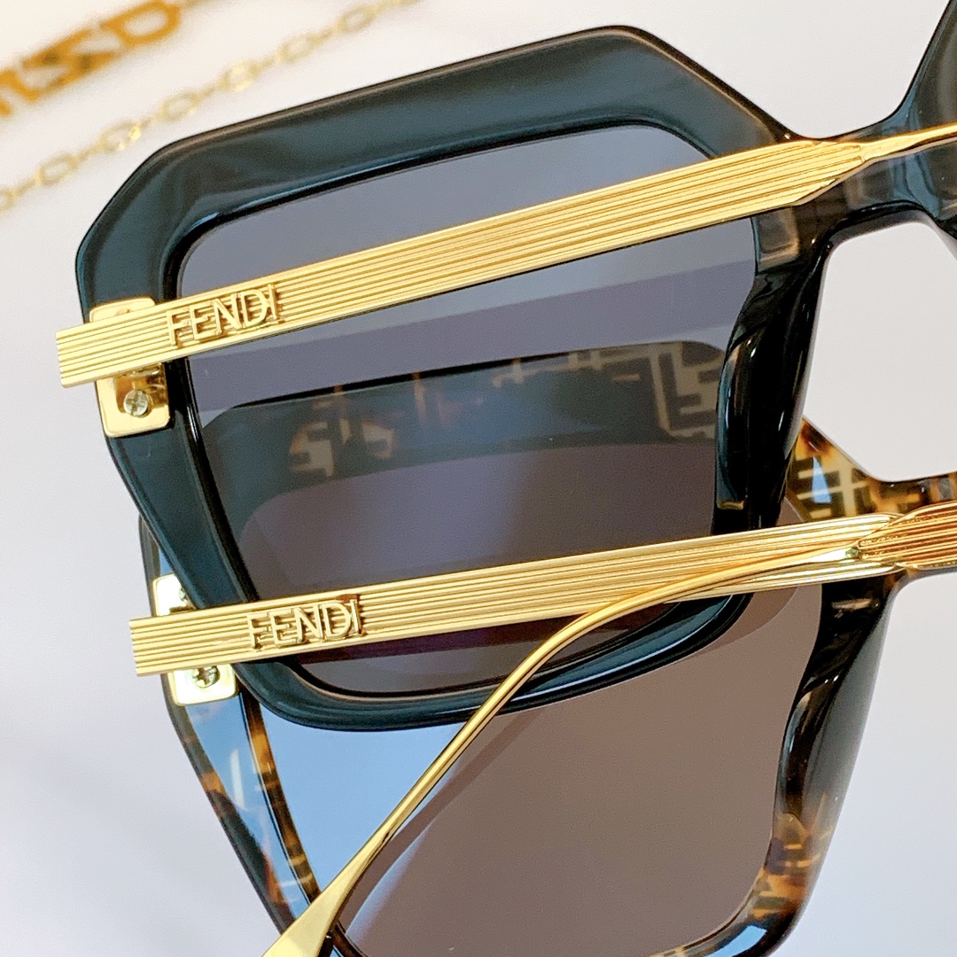 F*endi Glasses Top