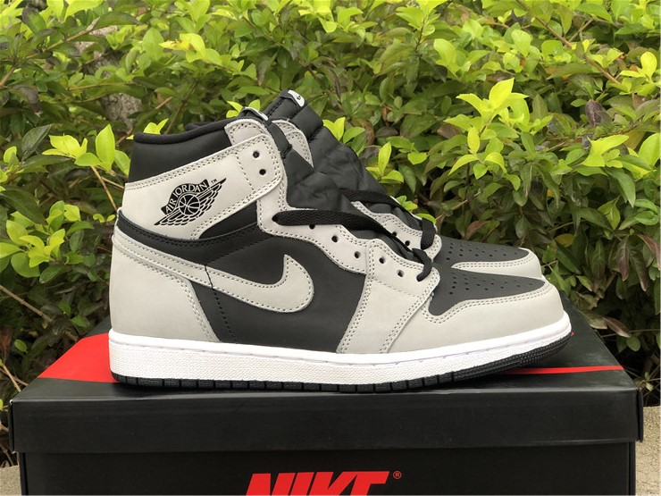 Air Jordan 1 High OG โShadow 2.0โ 555088-035