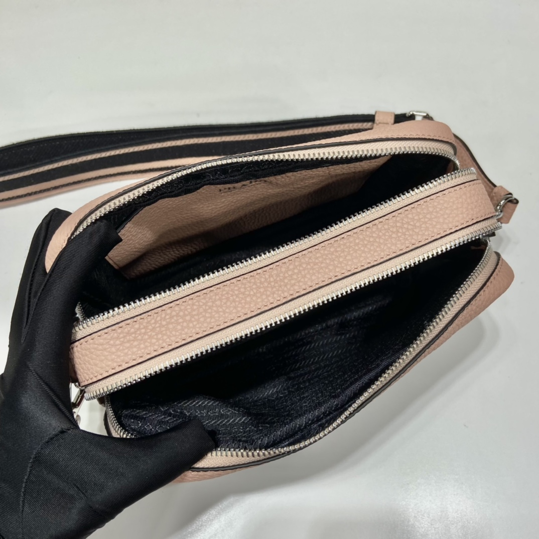 P*rada Bag Top Quality 22*14*8CM