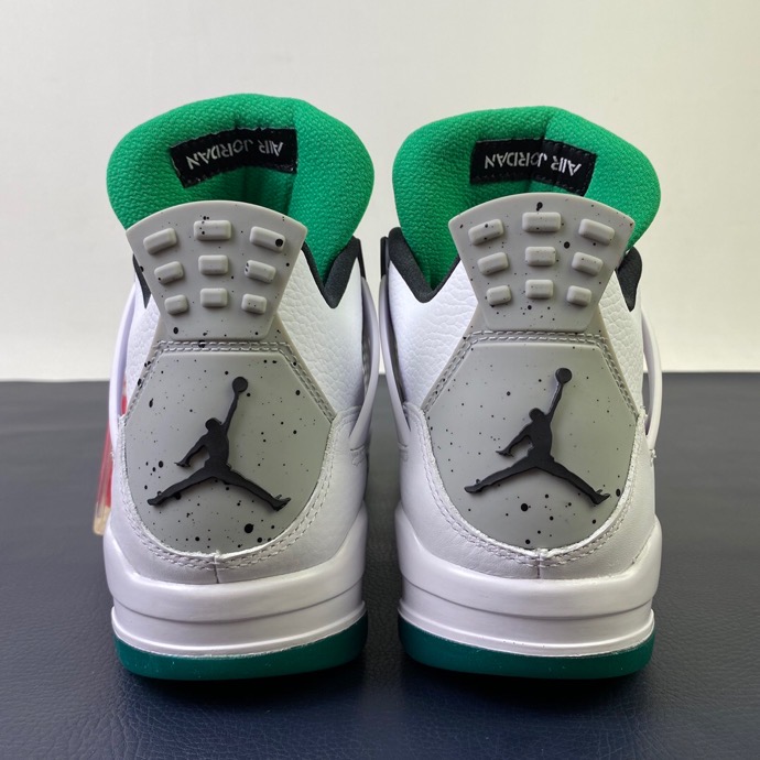 Air Jordan 4 WMNS Rasta