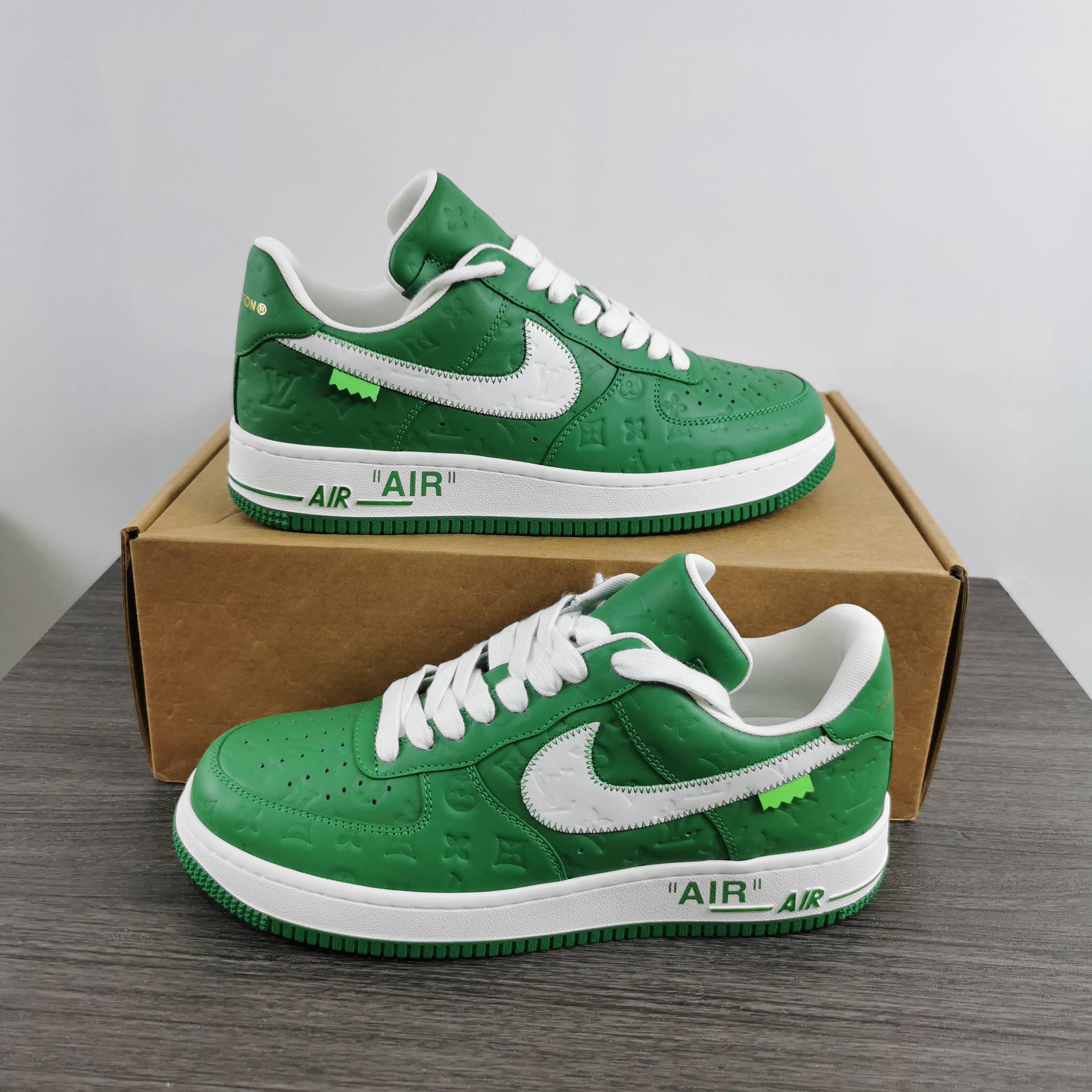 from O*ff-W*hite x Nike Air Force 1 x L*V Low