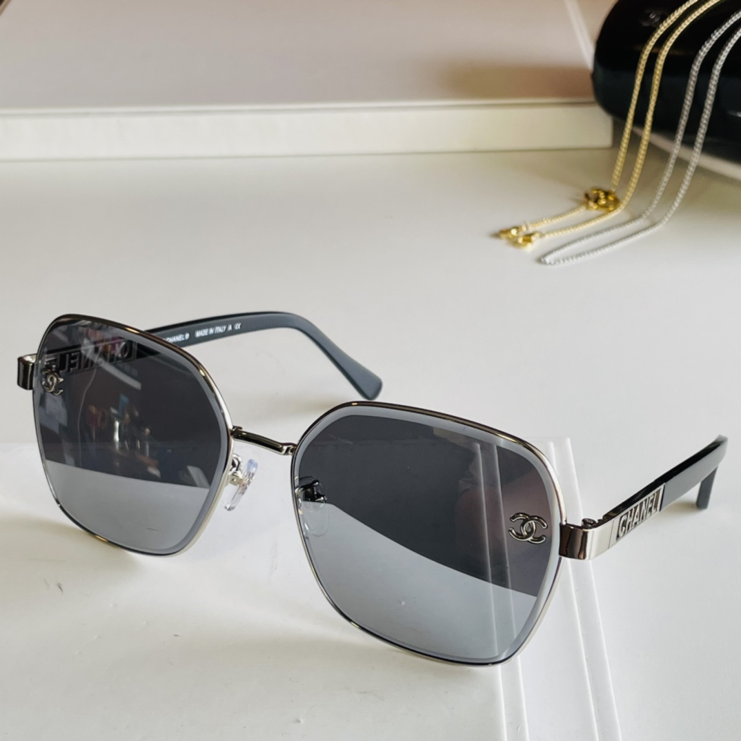 C*hanel Glasses Top