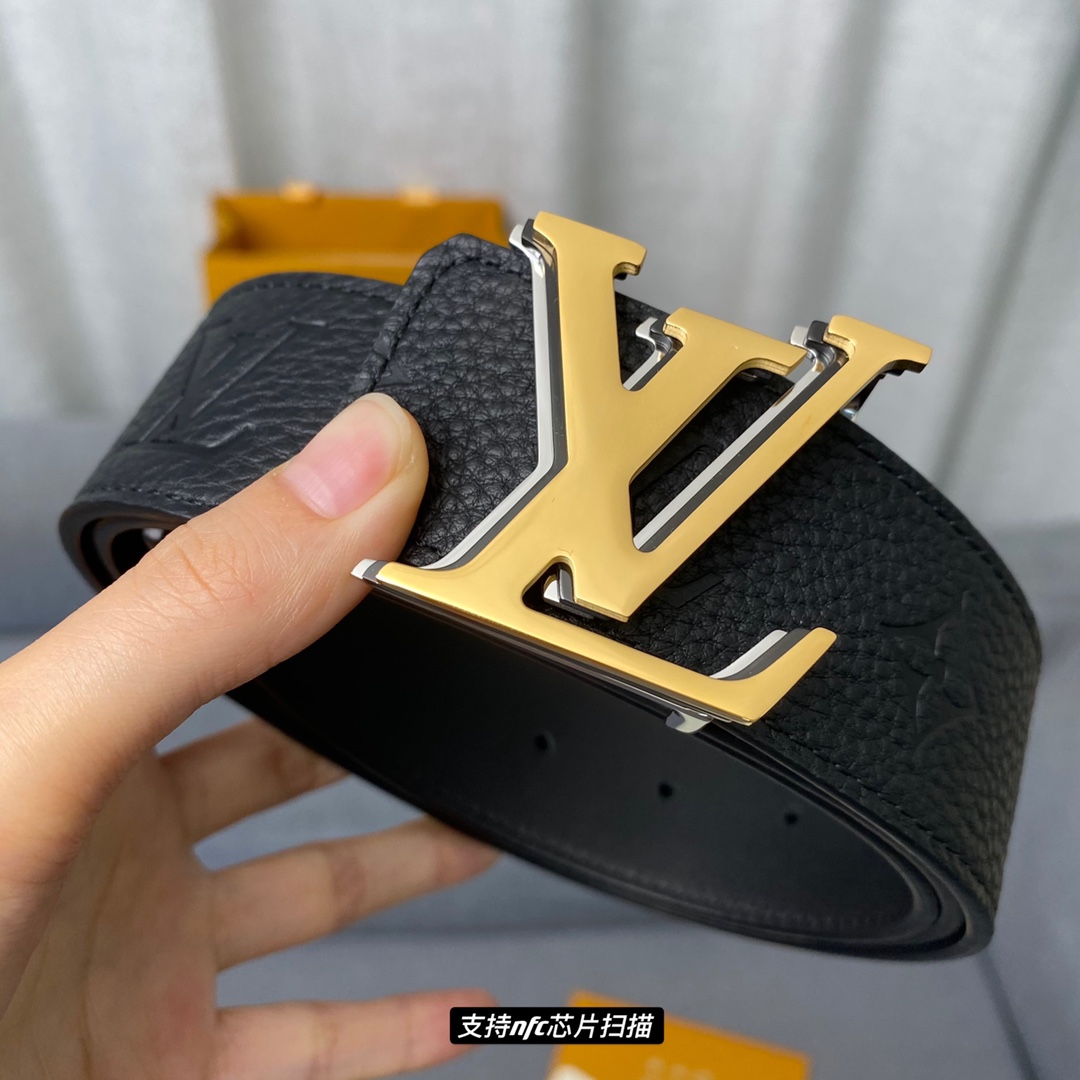 L*ouis V*uitton Belts Top Version