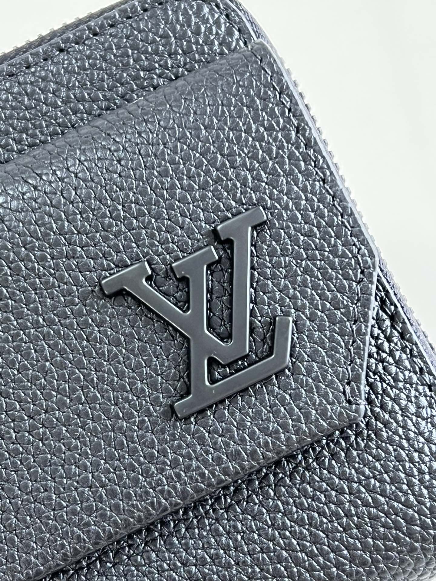 L*ouis V*uitton Top Bag 20*11*2.5CM