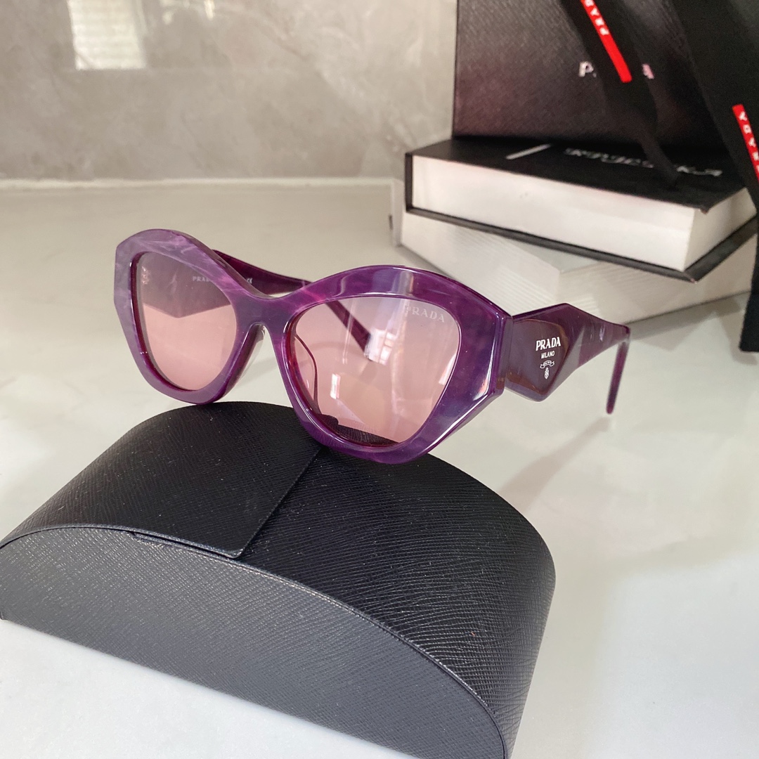 P*rada Glasses Top