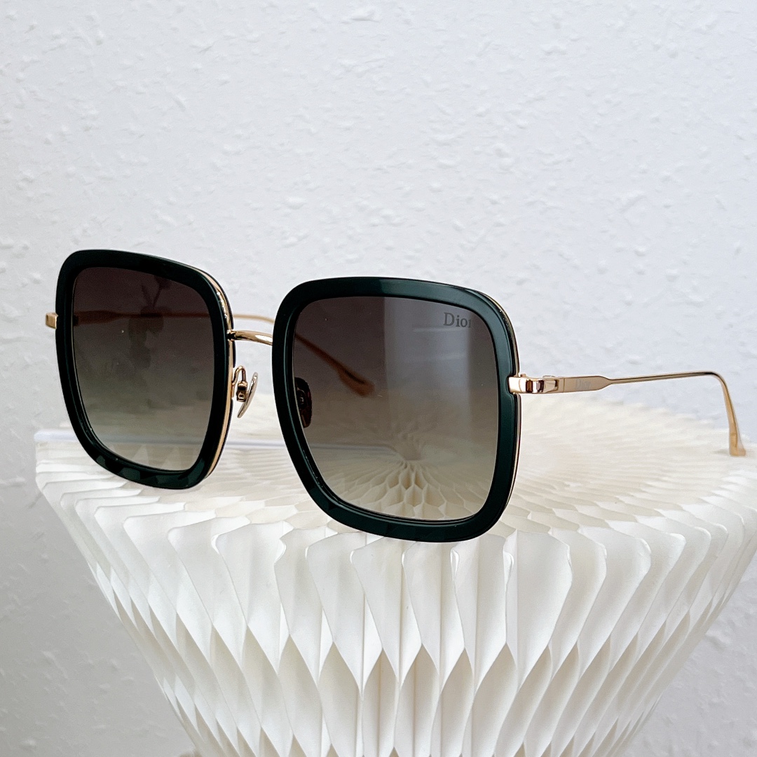 D*ior Glasses Top