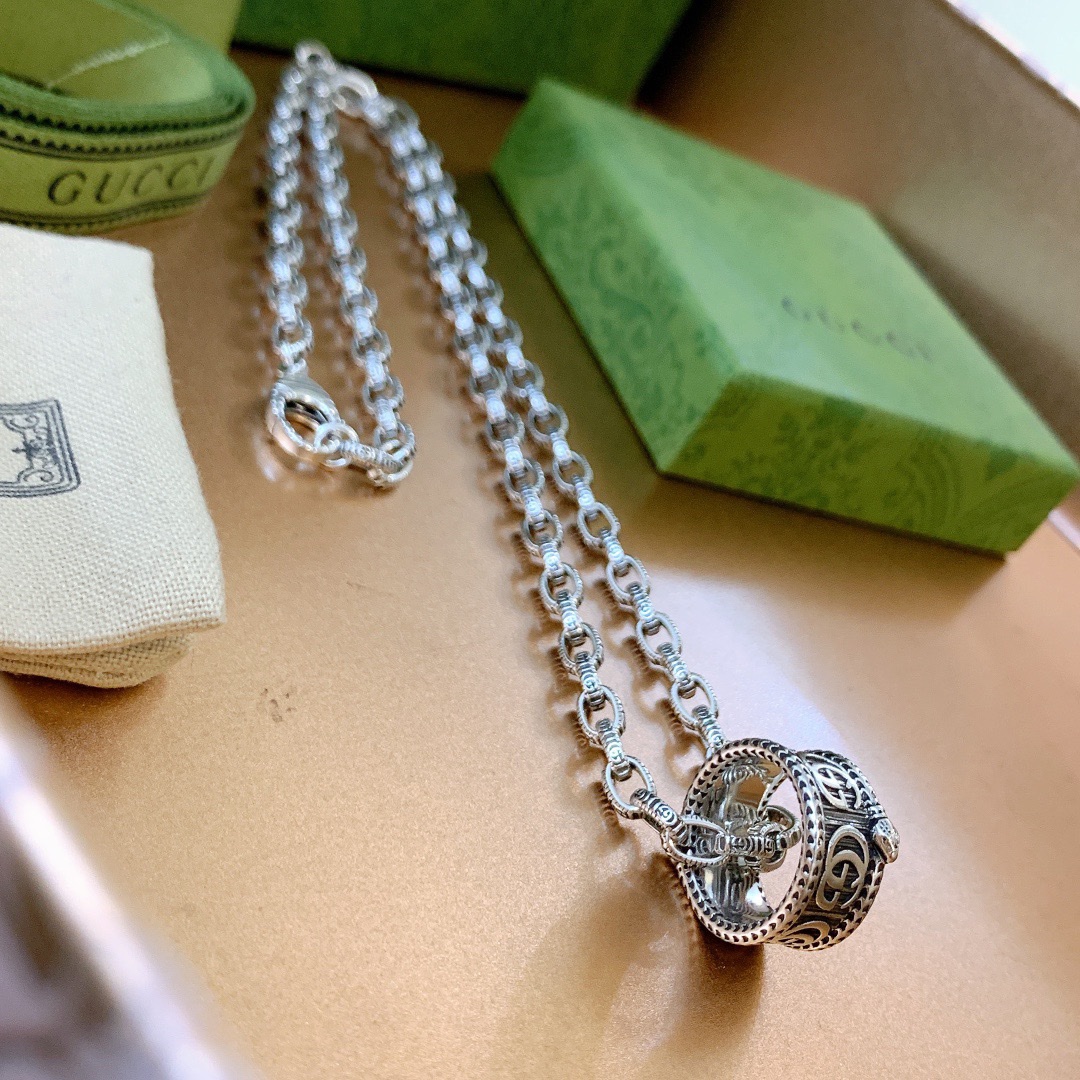 Necklace001
