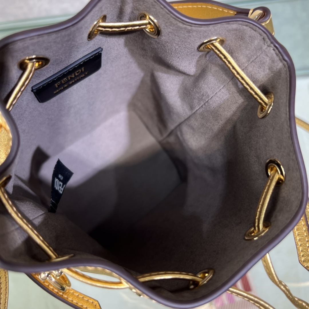 F*endi Bag Top Quality 12*18*10CM