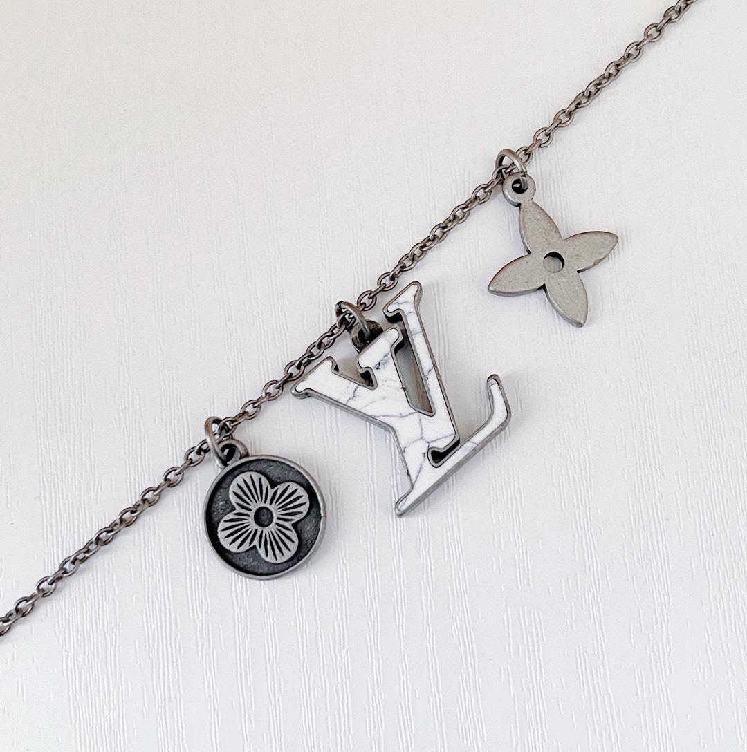 Necklace009