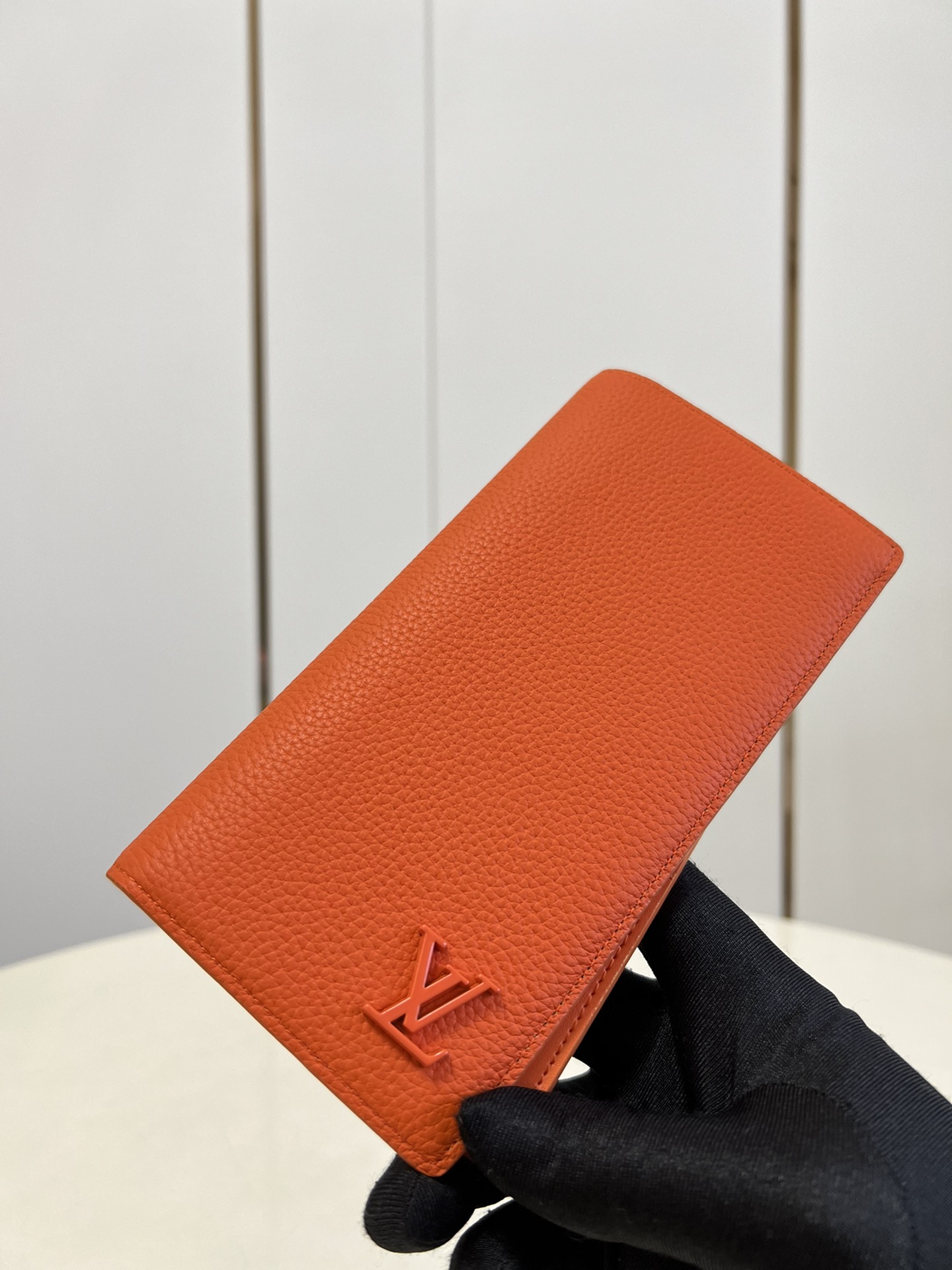 L*ouis V*uitton Bag Top Quality 10*19*2CM
