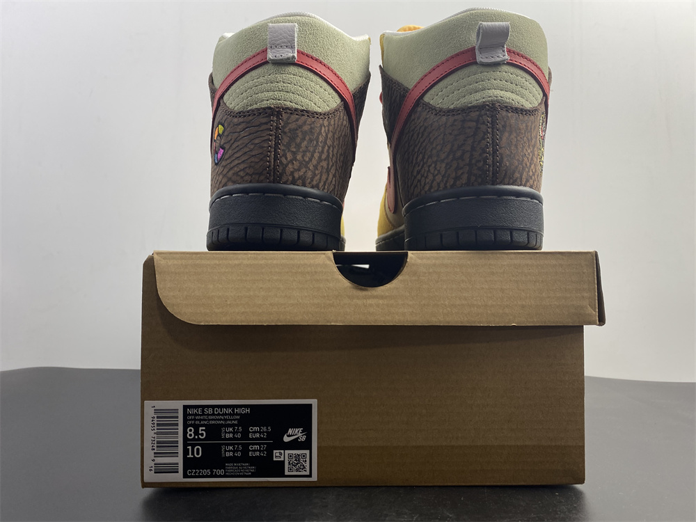 from Nike SB Dunk High CZ2205-700