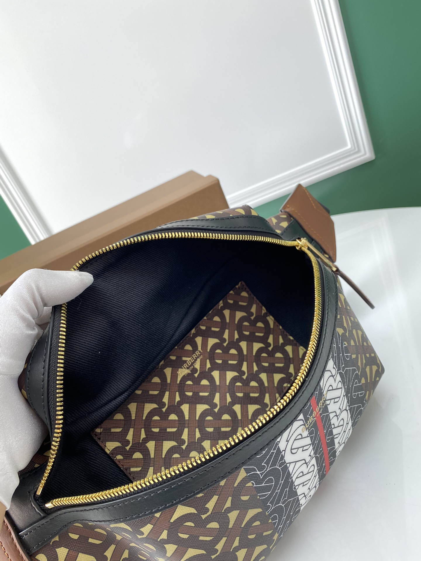 B*urberry Bag Top Quality 31*7.5*16cm