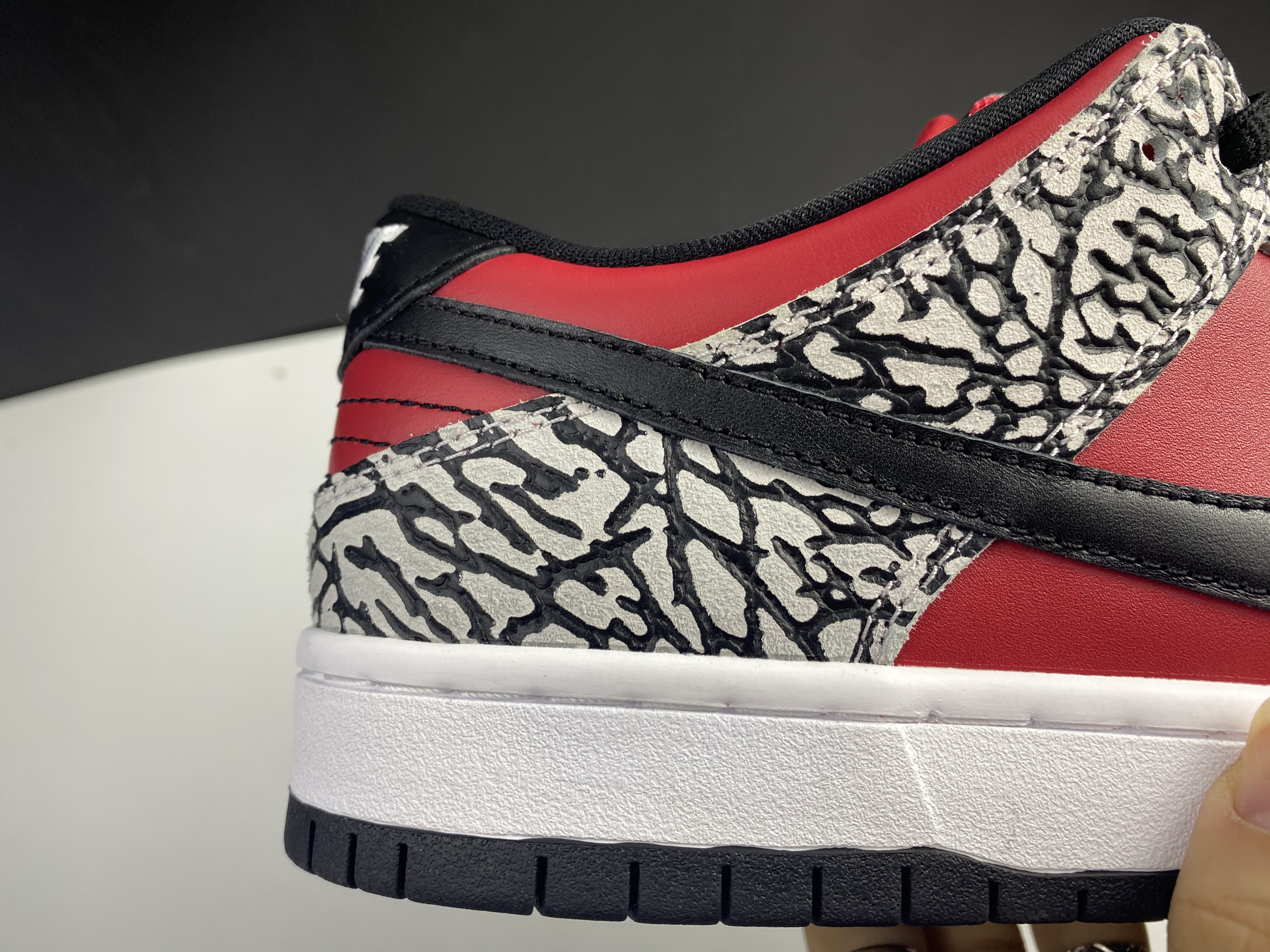 from NIKE Dunk SB x Supreme 313170-600