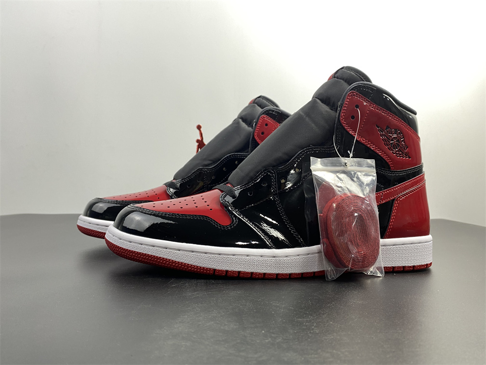 Air Jordan 1 High OG βBred Patentβ 555088-063