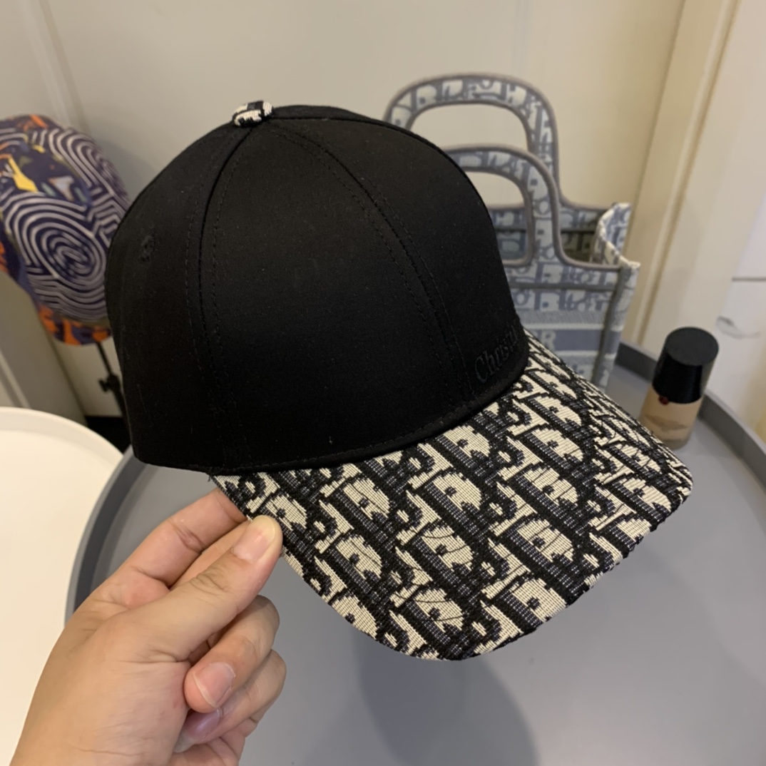 Top Hats 58cm