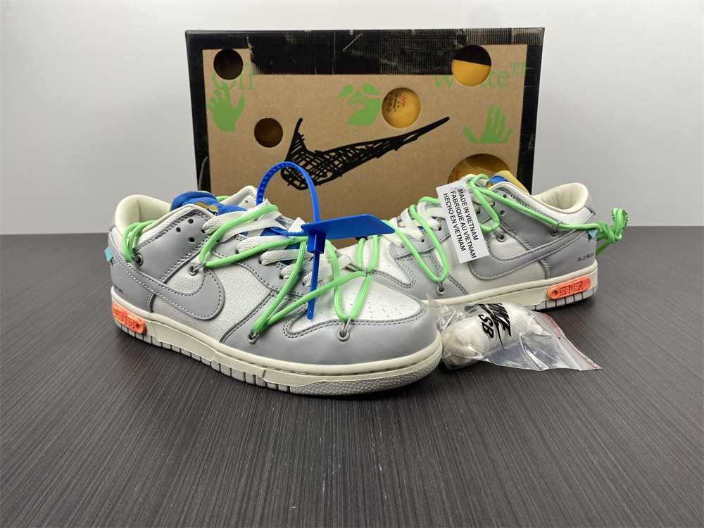 from O*ff-W*hite x Nike Dunk Low
