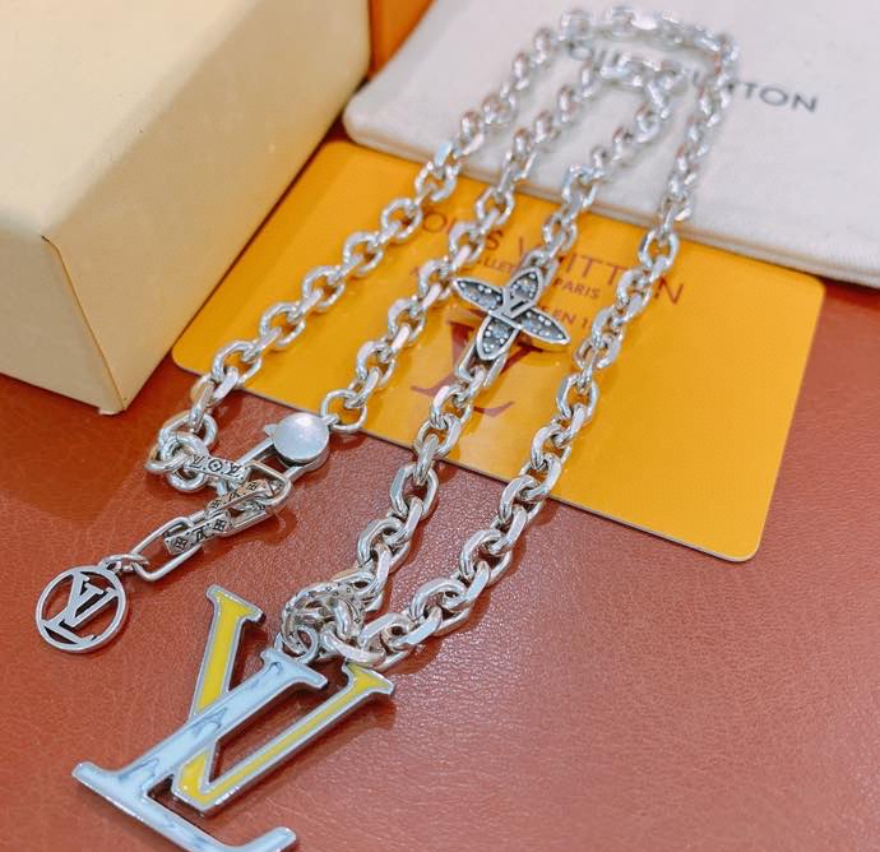 Necklace001
