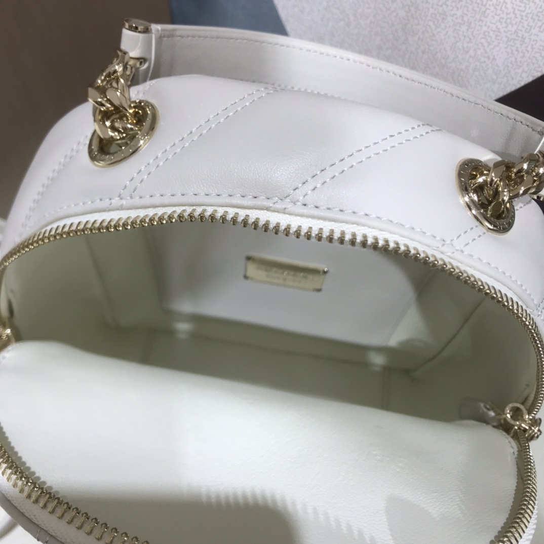 B*vlgari Top Bag 18 * 22 * 11cm