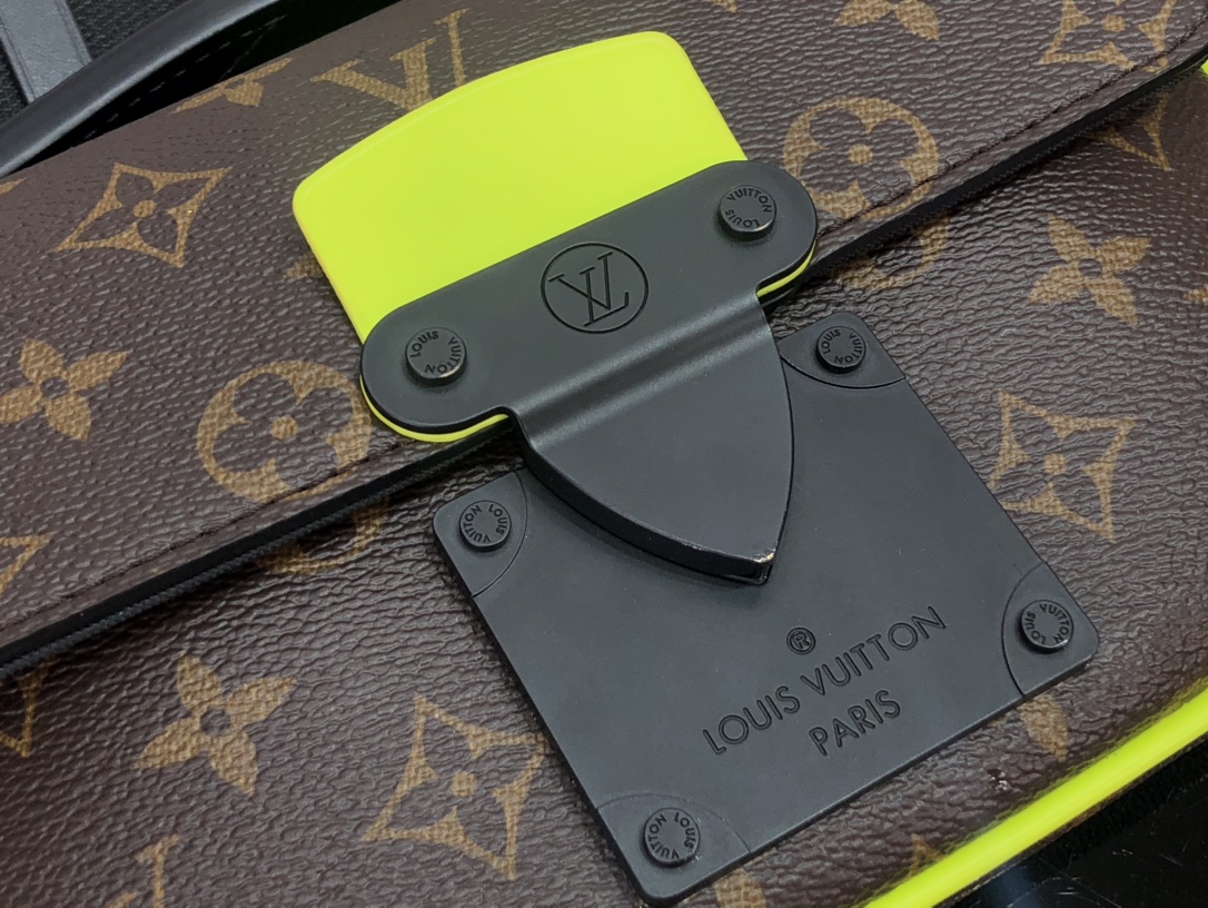 L*ouis V*uitton Bag Top Quality 21*15*4CM
