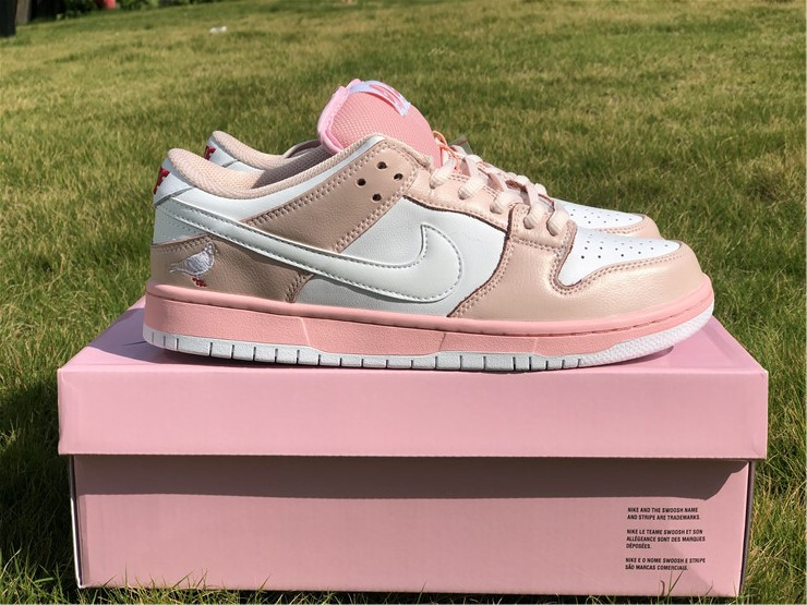 from Nike Dunk SB BV1310 012