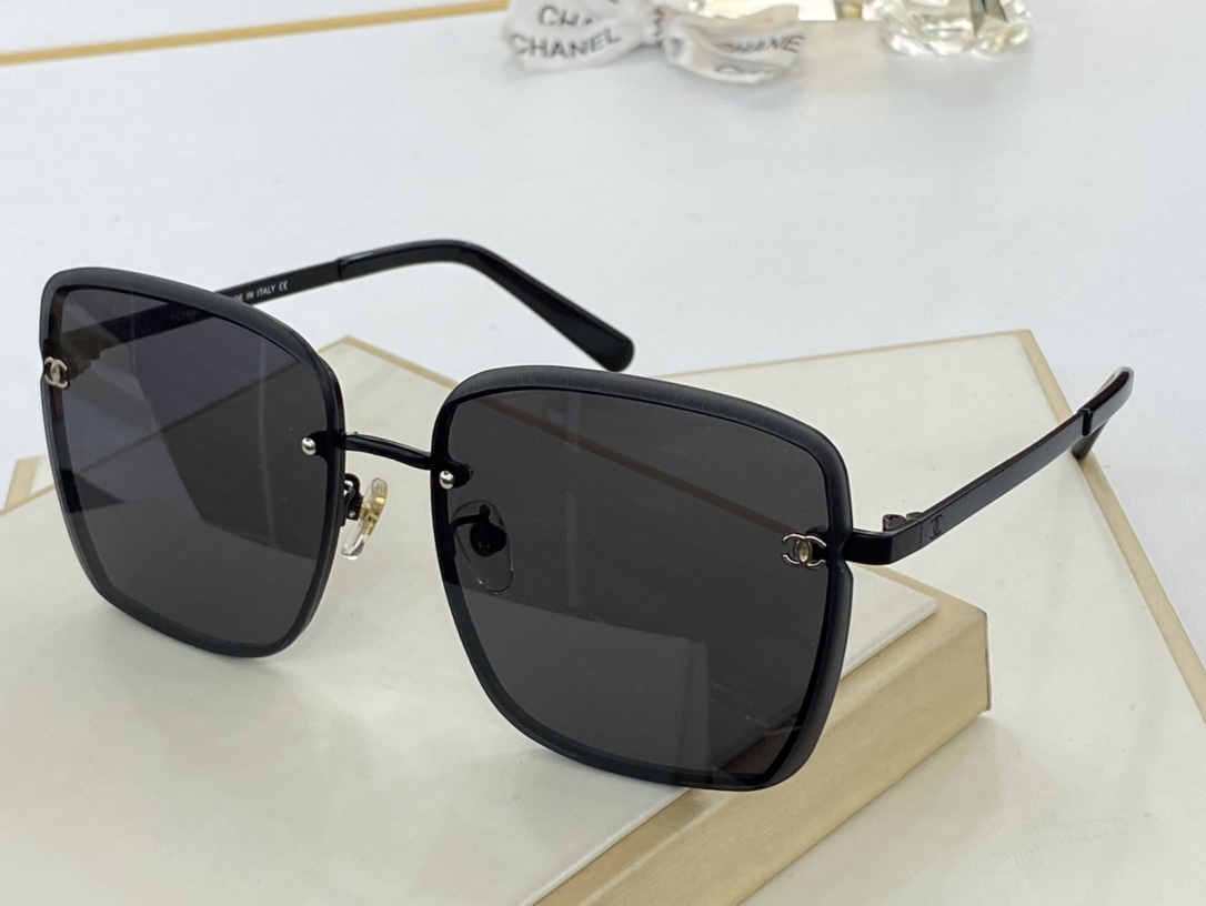 C*hanel Glasses Top