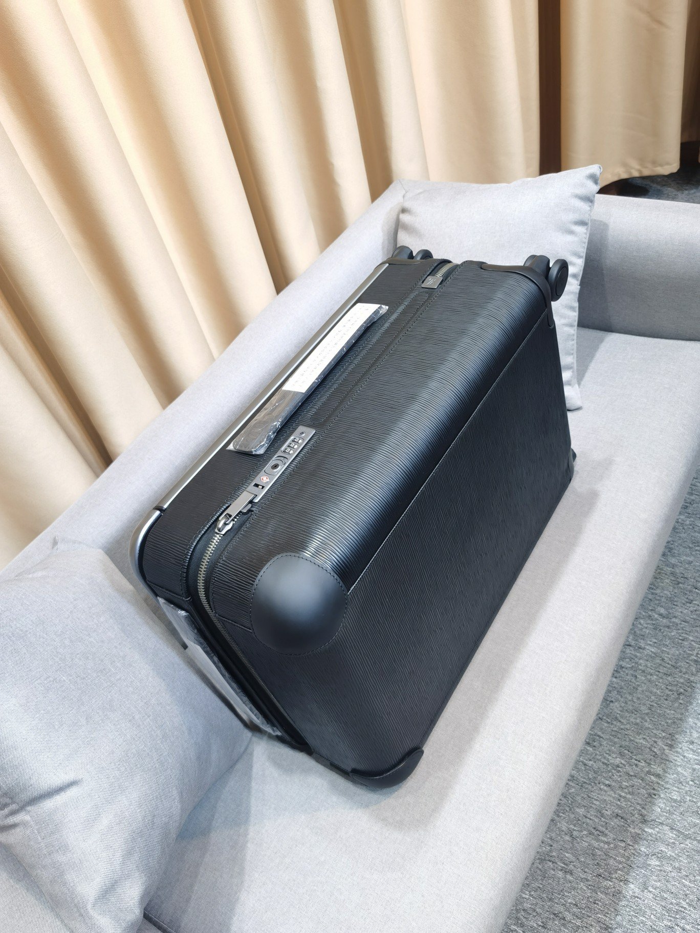 L*ouis V*uitton Luggage