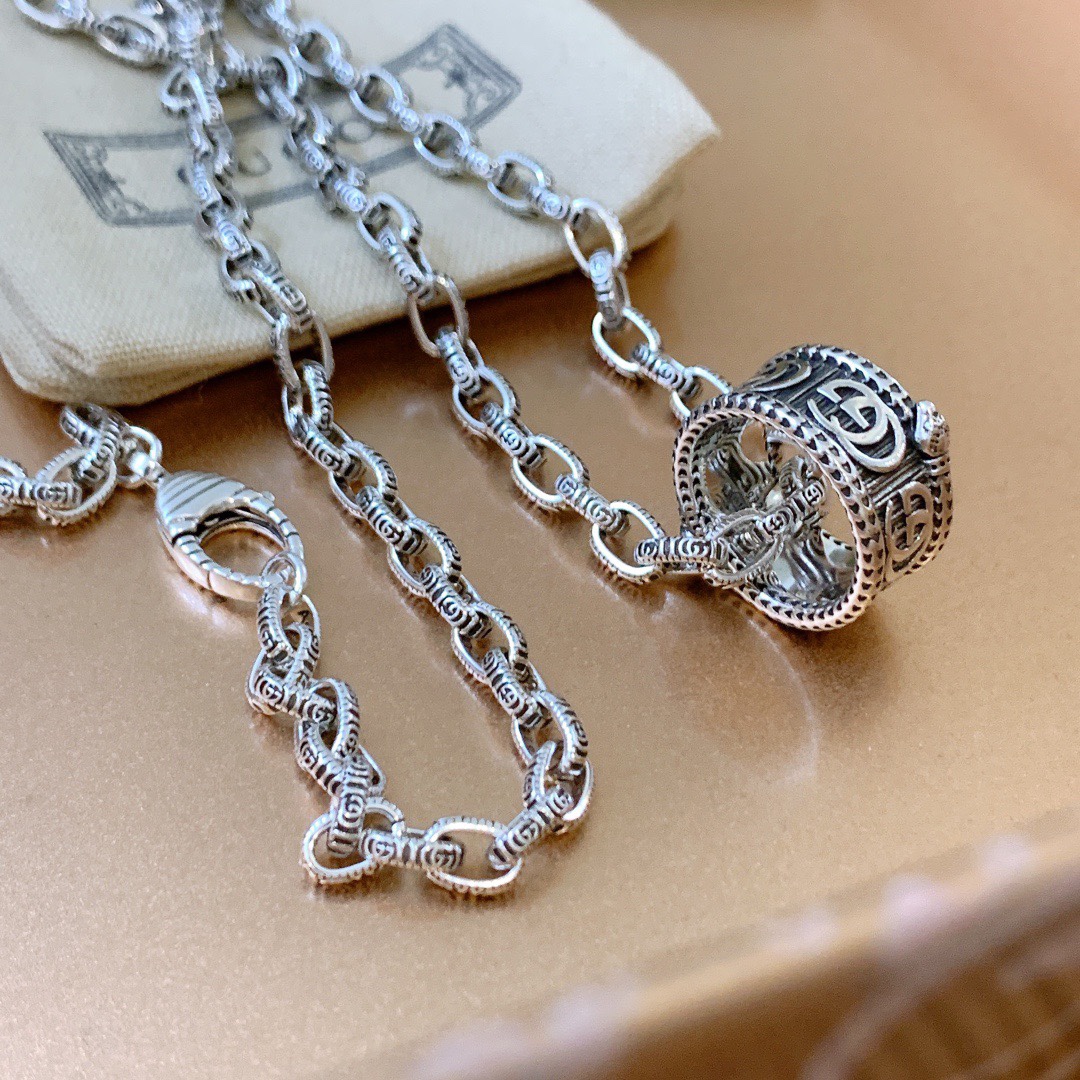 Necklace001