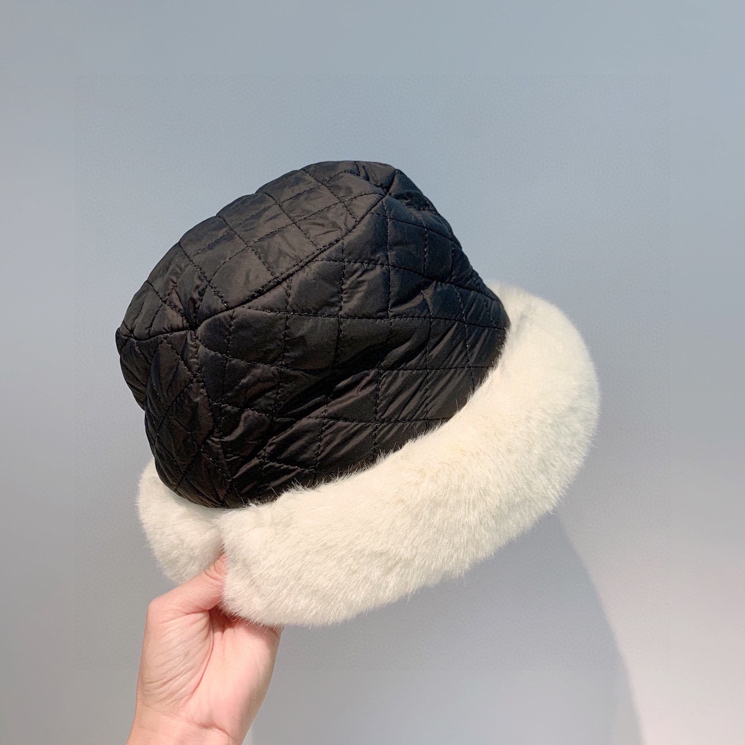 Top Hats 57cm