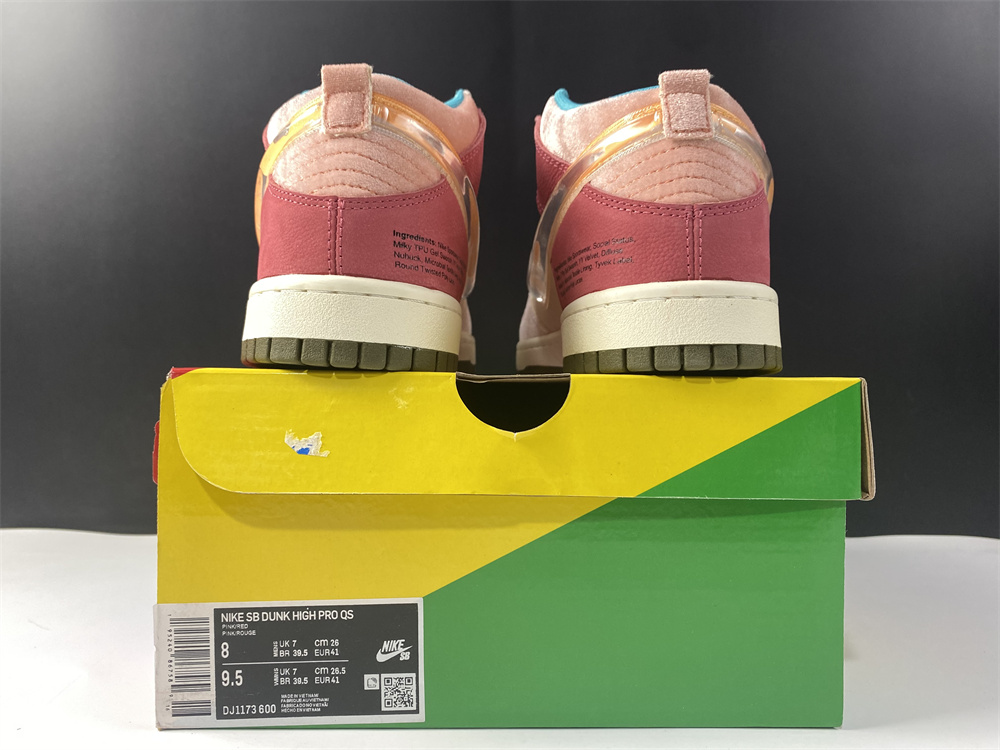 from Social Status x Nk SB Dunk High Pro QS DJ1173-600