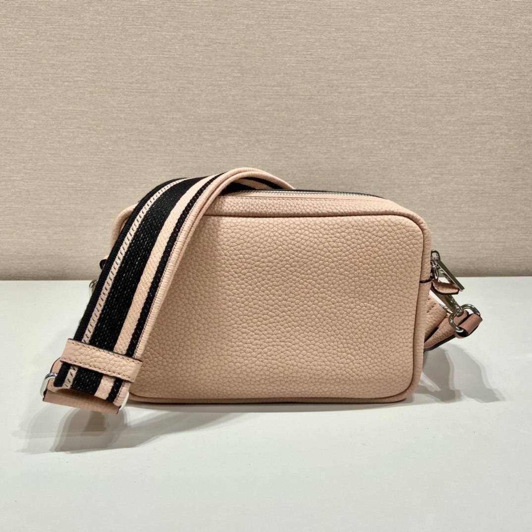 P*rada Bag Top Quality 22*14*8CM